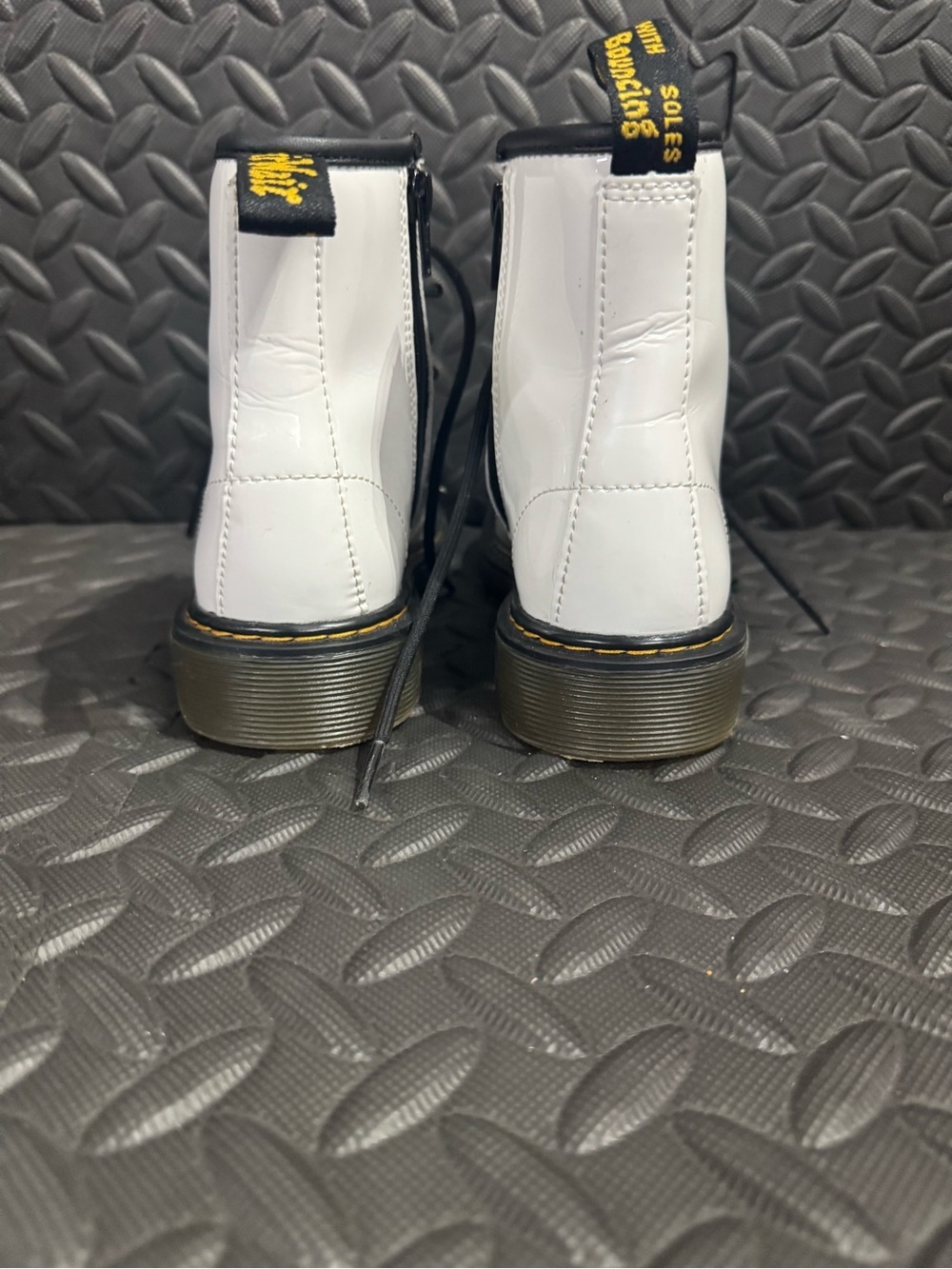 Dr. Martens 1460 J White Patent Lace Up Boots Kids Size US 3 EU 34 - Picture 9 of 16